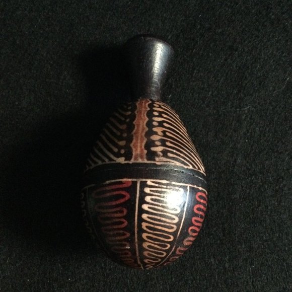 Wooden musical shaker 4.5" - Picture 1 of 4